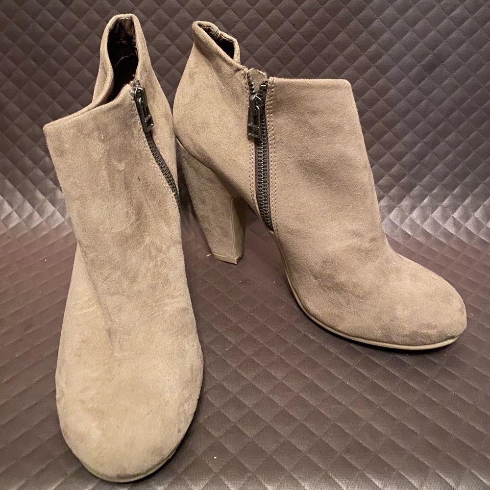 Candies booties